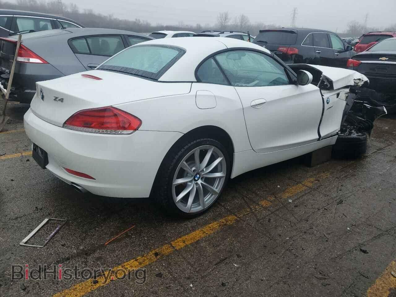 2012 BMW Z4 - VIN: WBALM7C52CE384465 - Фото 3