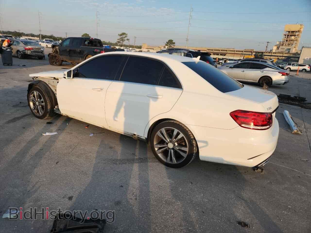 2014 MERCEDES-BENZ E-CLASS - VIN: WDDHF5KB4EB041715 - Фото 2
