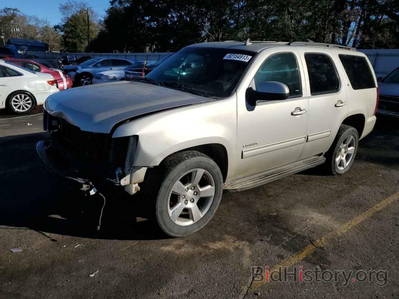 Photo 1GNSCBE0XDR167687 - CHEVROLET TAHOE 2013