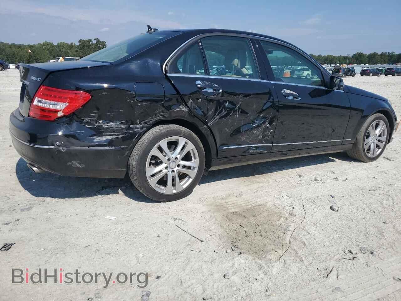 2013 MERCEDES-BENZ C-CLASS - VIN: WDDGF8AB8DA818352 - Фото 3