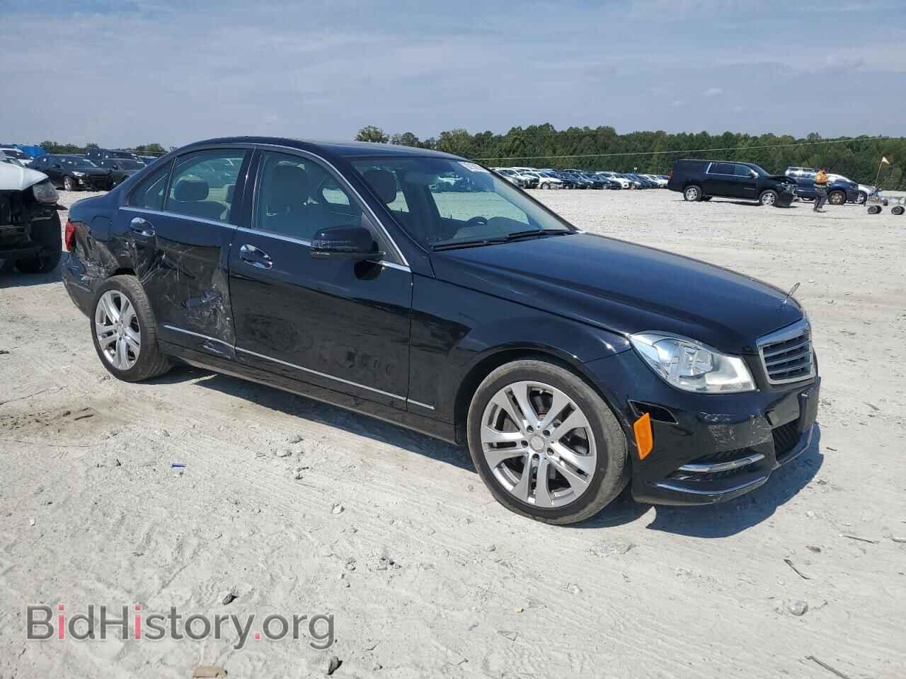 2013 MERCEDES-BENZ C-CLASS - VIN: WDDGF8AB8DA818352 - Фото 4