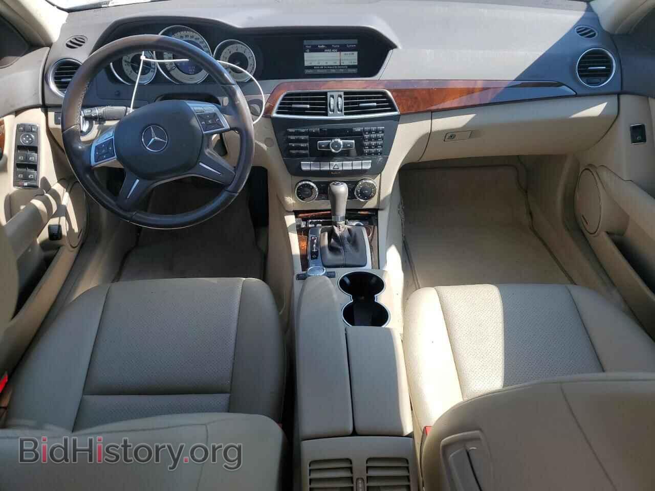2013 MERCEDES-BENZ C-CLASS - VIN: WDDGF8AB8DA818352 - Фото 8