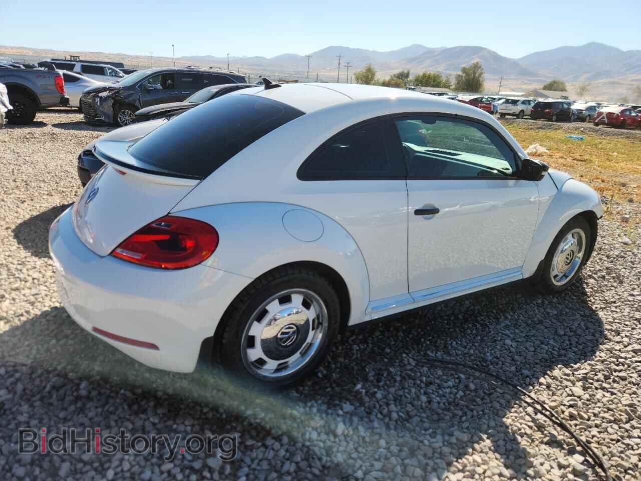 2015 VOLKSWAGEN BEETLE - VIN: 3VWF17AT4FM600970 - Фото 3