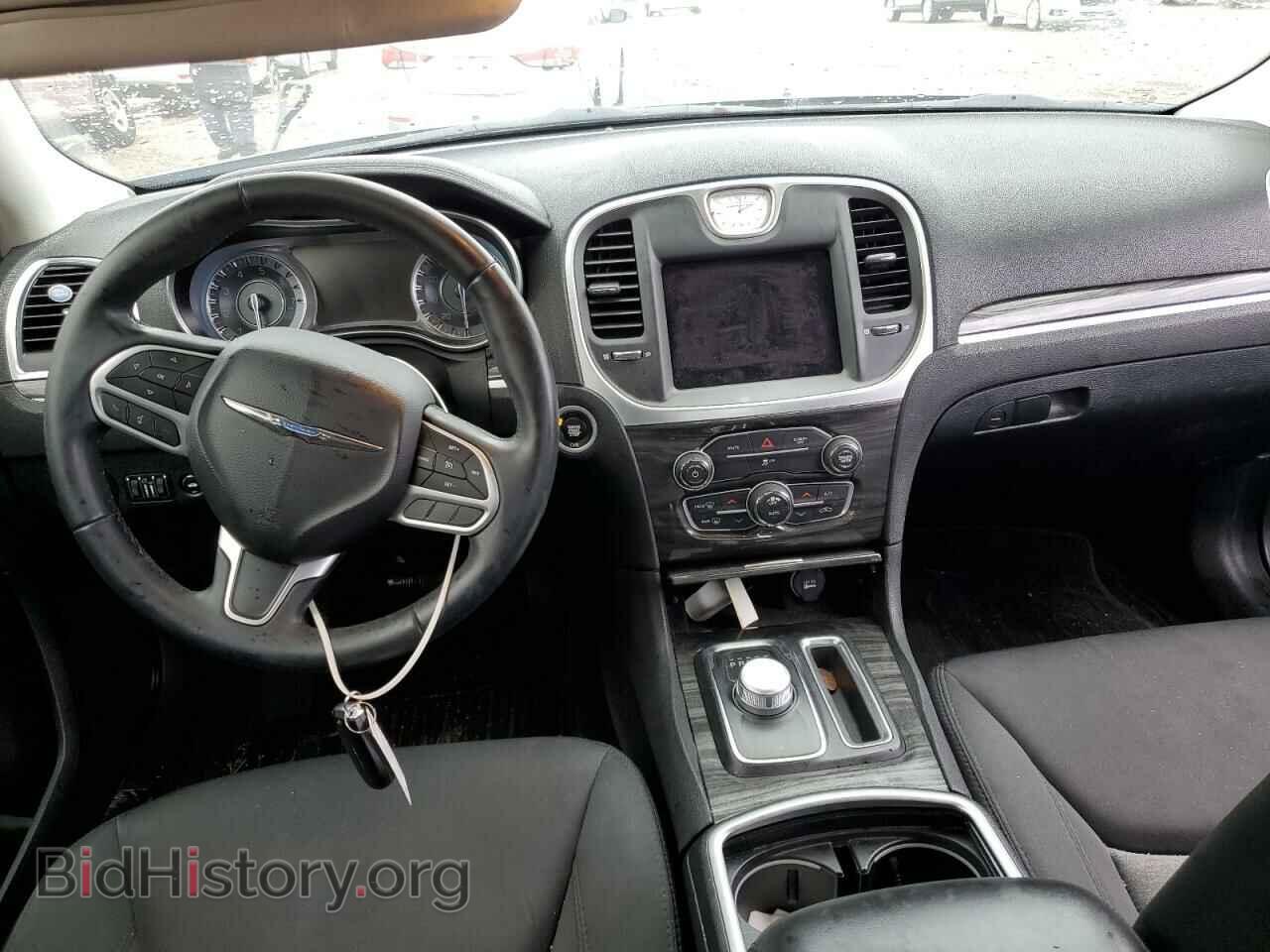 2018 CHRYSLER 300 - VIN: 2C3CCAAGXJH254838 - Фото 8