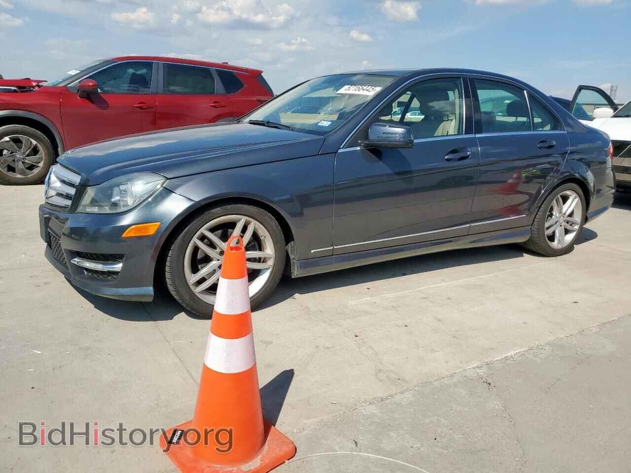 Photo WDDGF4HB9DR256140 - MERCEDES-BENZ C-CLASS 2013