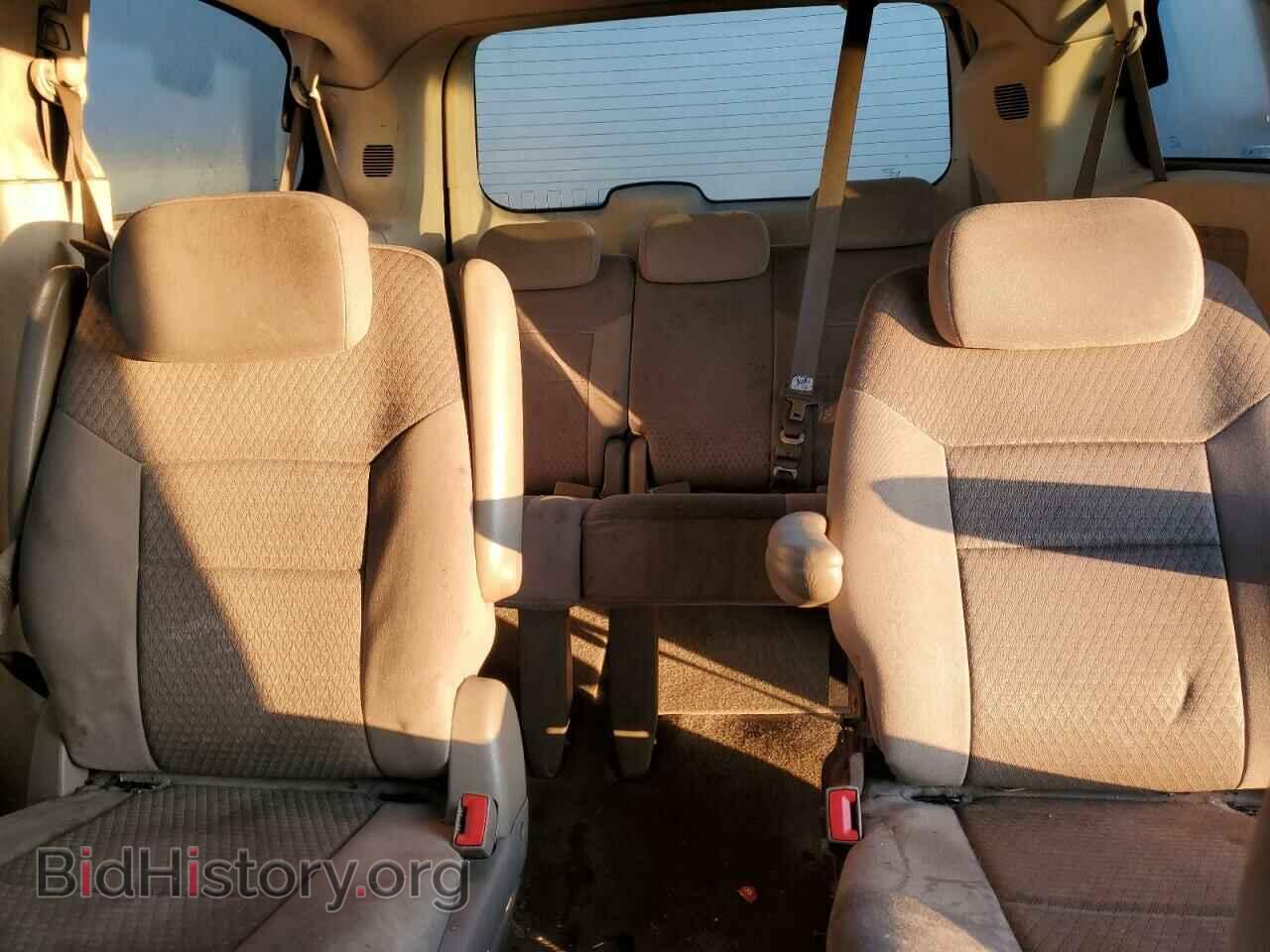 2008 CHRYSLER MINIVAN - VIN: 2A8HR54P78R611277 - Фото 10