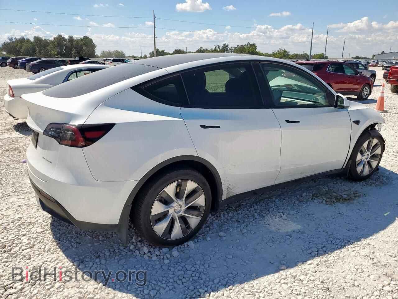 2024 TESLA MODEL Y - VIN: 7SAYGDEE9RA289842 - Фото 3