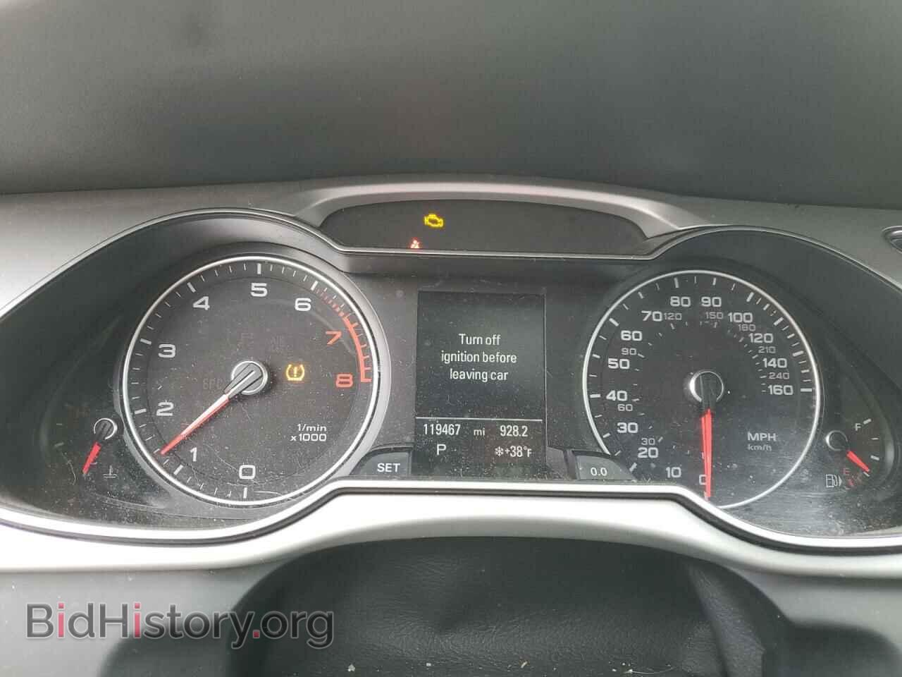 2016 AUDI A4 - VIN: WAUBFAFL7GN014275 - Фото 9