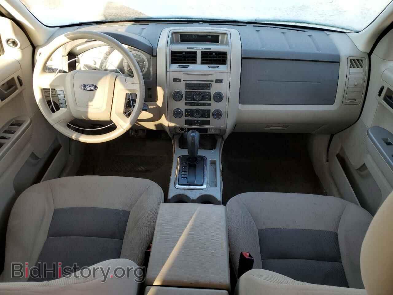 2008 FORD ESCAPE - VIN: 1FMCU93128KE44597 - Фото 8