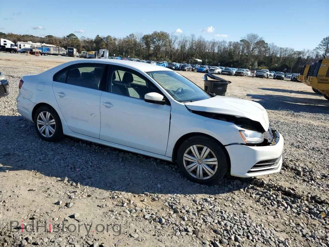2017 VOLKSWAGEN JETTA - VIN: 3VW2B7AJ5HM375794 - Photo 4