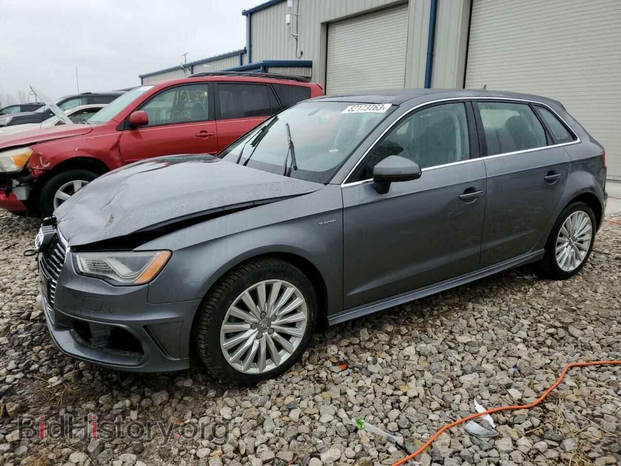Фотография WAUTPBFF6GA050015 - AUDI A3 2016