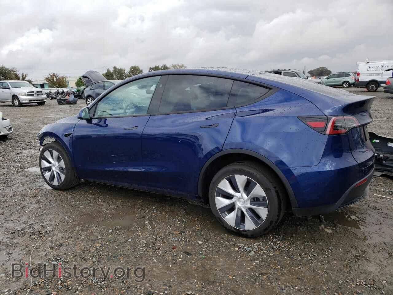 2023 TESLA MODEL Y - VIN: 7SAYGDEE8PF881460 - Фото 2
