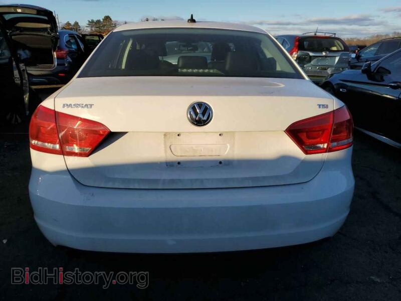 2015 Volkswagen PASSAT (VIN 1VWAT7A38FC095571) — фото 6 из 12