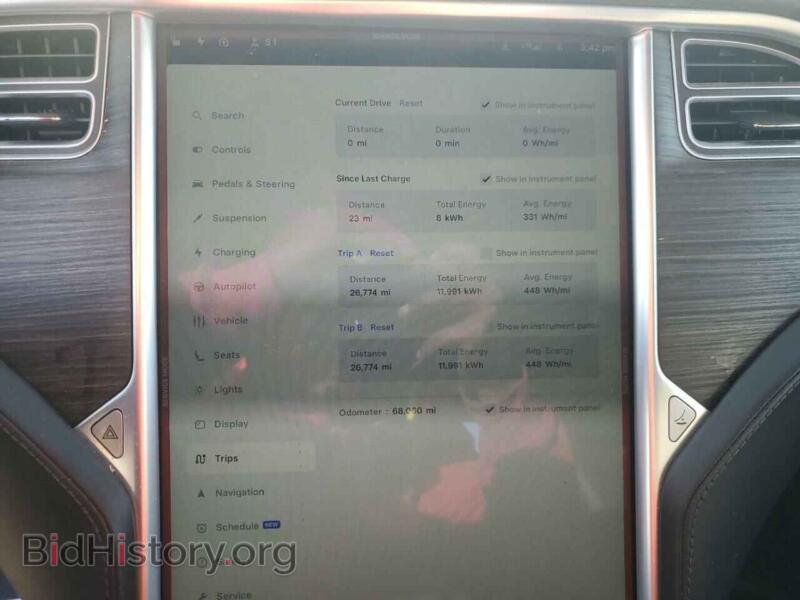 2016 Tesla MODEL X (VIN 5YJXCBE42GF007895) — photo 9 of 14