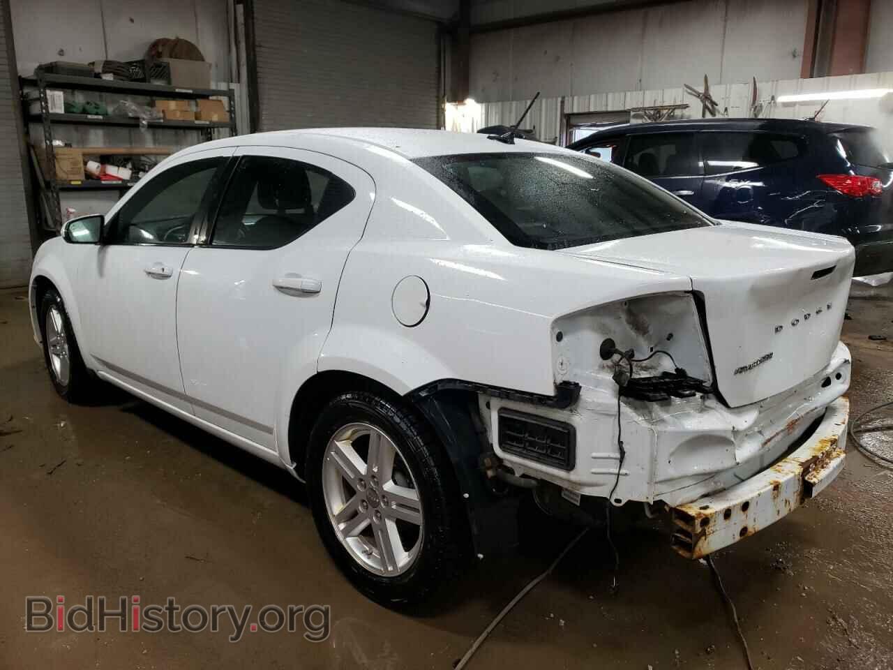 2011 DODGE AVENGER - VIN: 1B3BD1FB4BN555875 - Фото 2