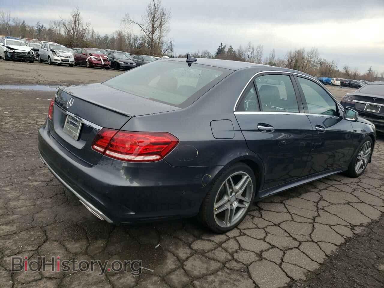 2014 MERCEDES-BENZ E-CLASS - VIN: WDDHF5KB2EB057282 - Фото 3