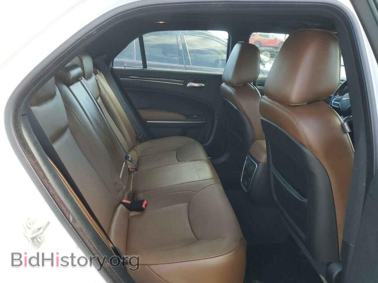 2018 CHRYSLER 300 - VIN: 2C3CCAEG5JH117249 - Фото 10