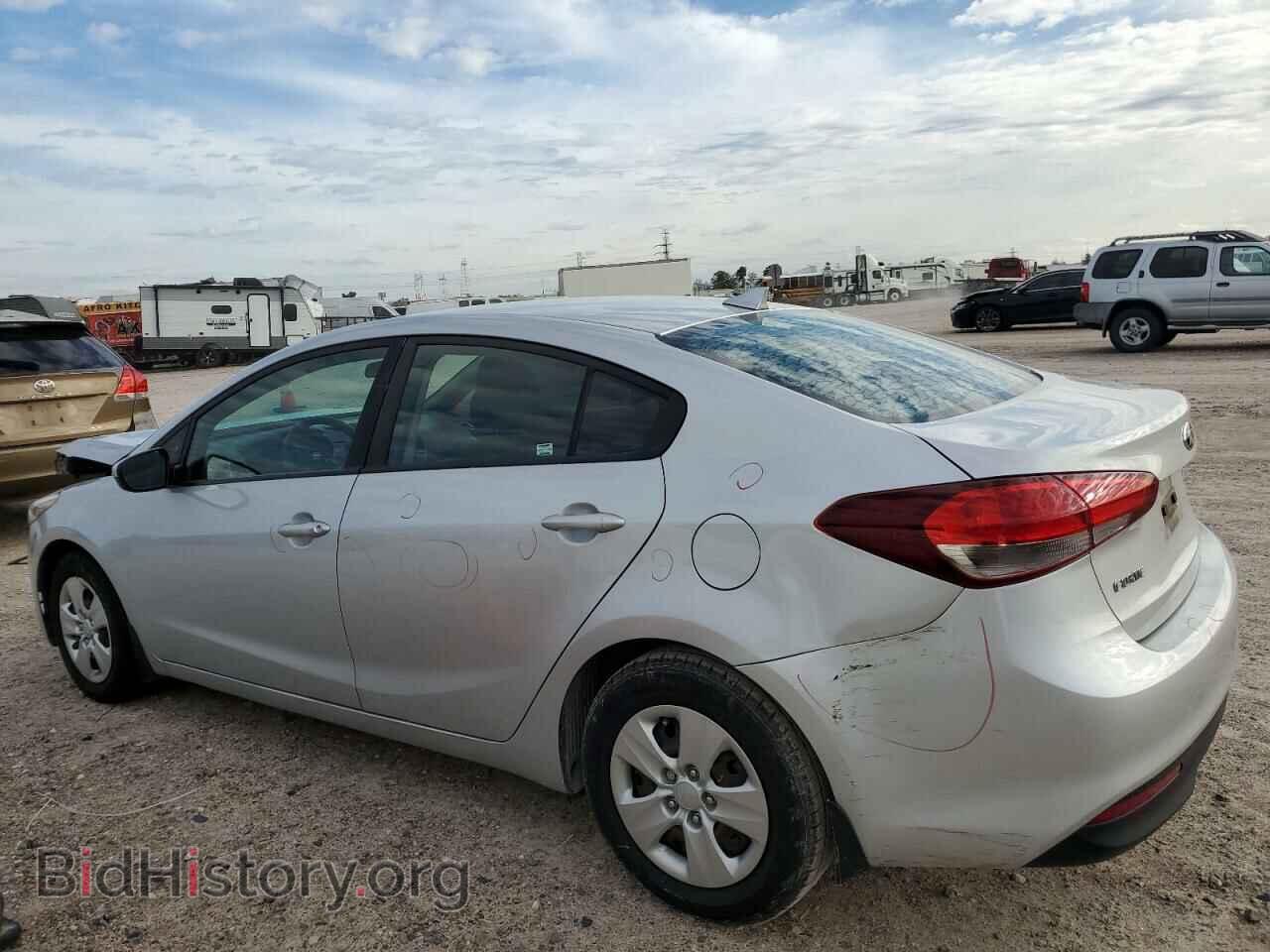 2017 KIA FORTE - VIN: 3KPFL4A73HE076397 - Фото 2