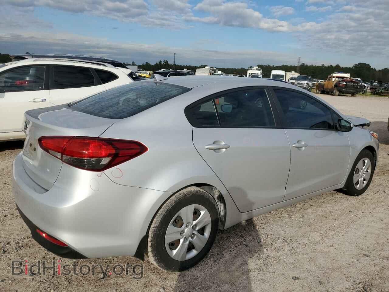 2017 KIA FORTE - VIN: 3KPFL4A73HE076397 - Фото 3