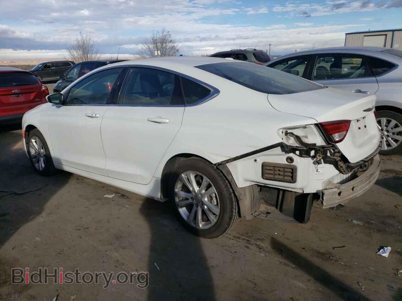 2015 CHRYSLER 200 - VIN: 1C3CCCAB1FN742154 - Фото 2