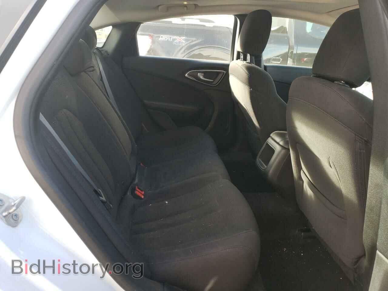 2015 CHRYSLER 200 - VIN: 1C3CCCAB1FN742154 - Фото 10