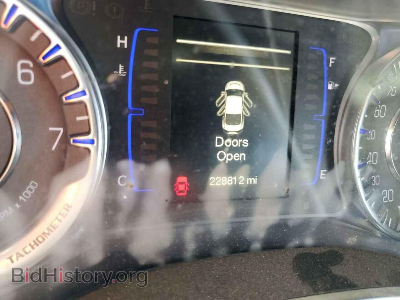 2015 CHRYSLER 200 - VIN: 1C3CCCAB6FN631695 - Фото 9