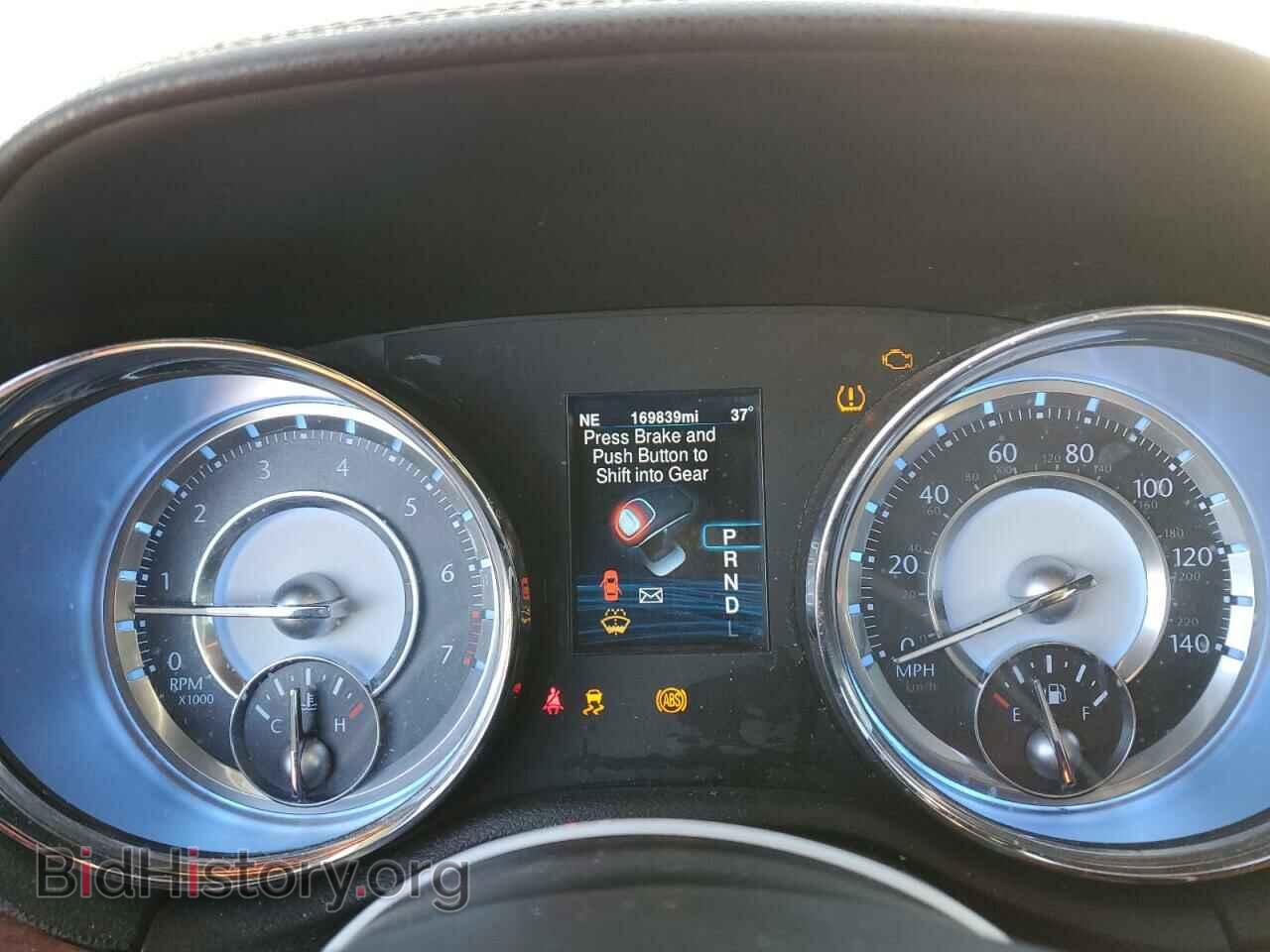2013 CHRYSLER 300 - VIN: 2C3CCAAGXDH561401 - Фото 9