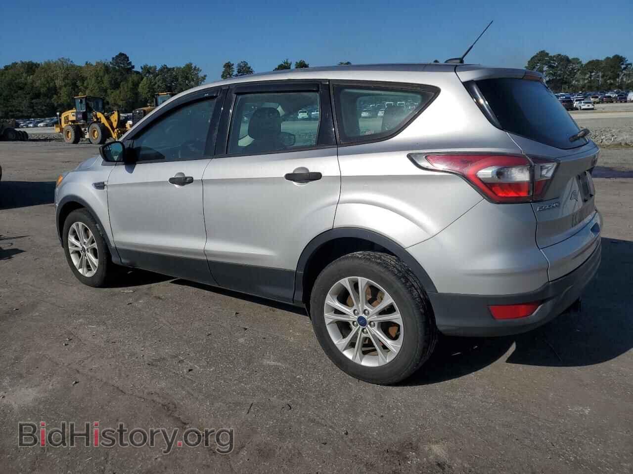 2017 FORD ESCAPE - VIN: 1FMCU0F72HUA19123 - Фото 2