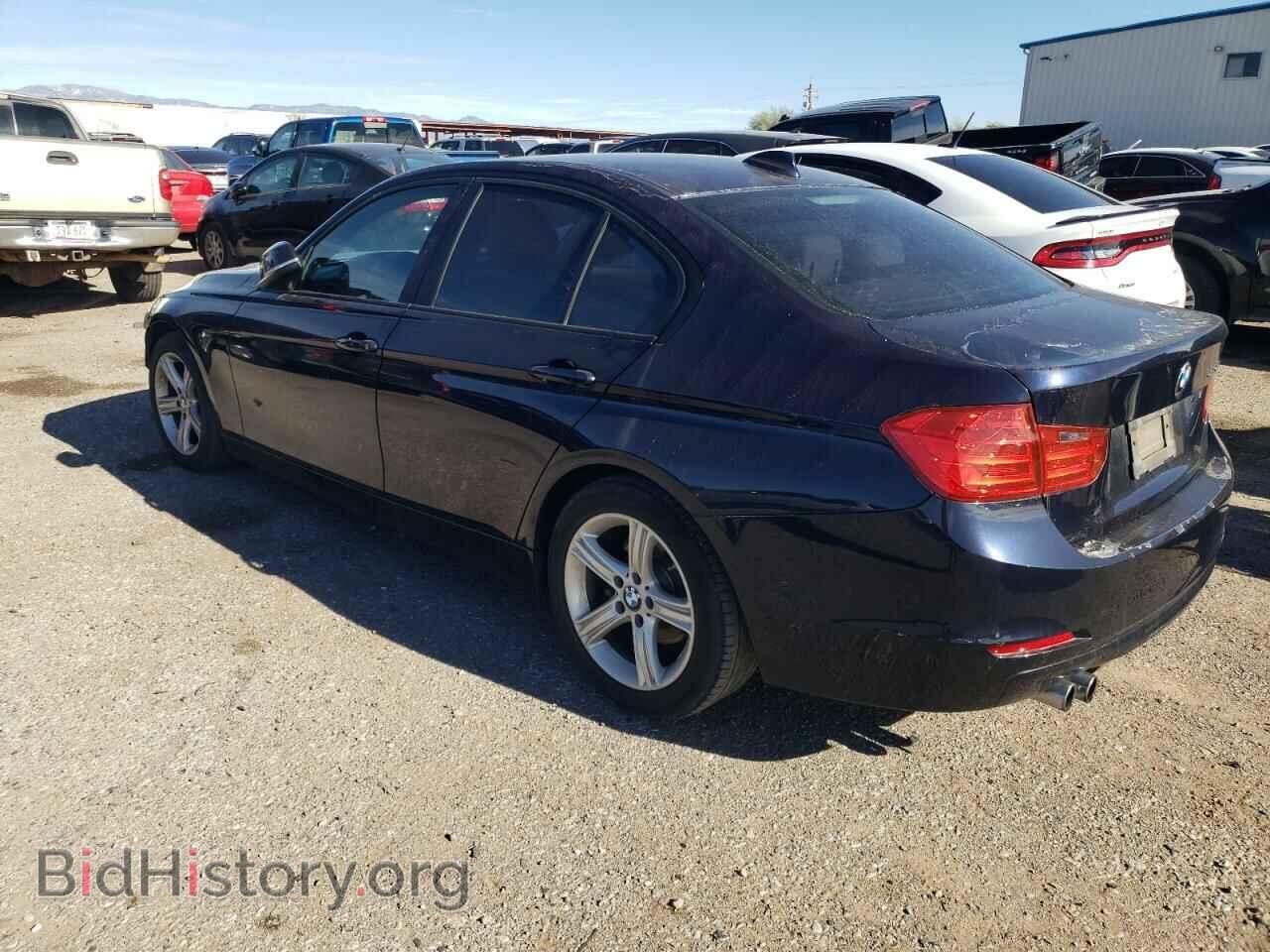 2013 BMW 3 SERIES - VIN: WBA3C1C55DF439860 - Фото 2