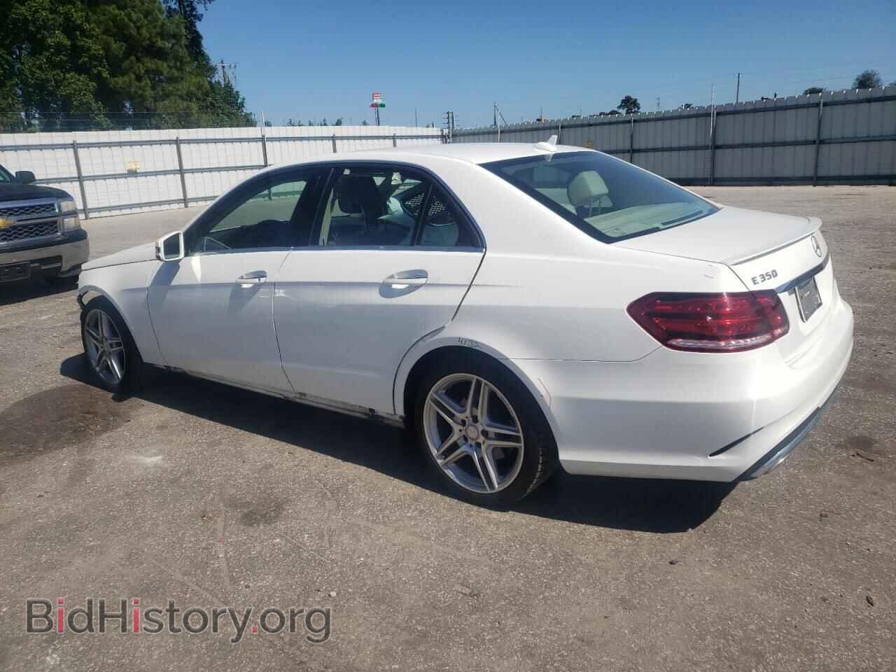 2014 MERCEDES-BENZ E-CLASS - VIN: WDDHF5KB9EA900674 - Фото 2