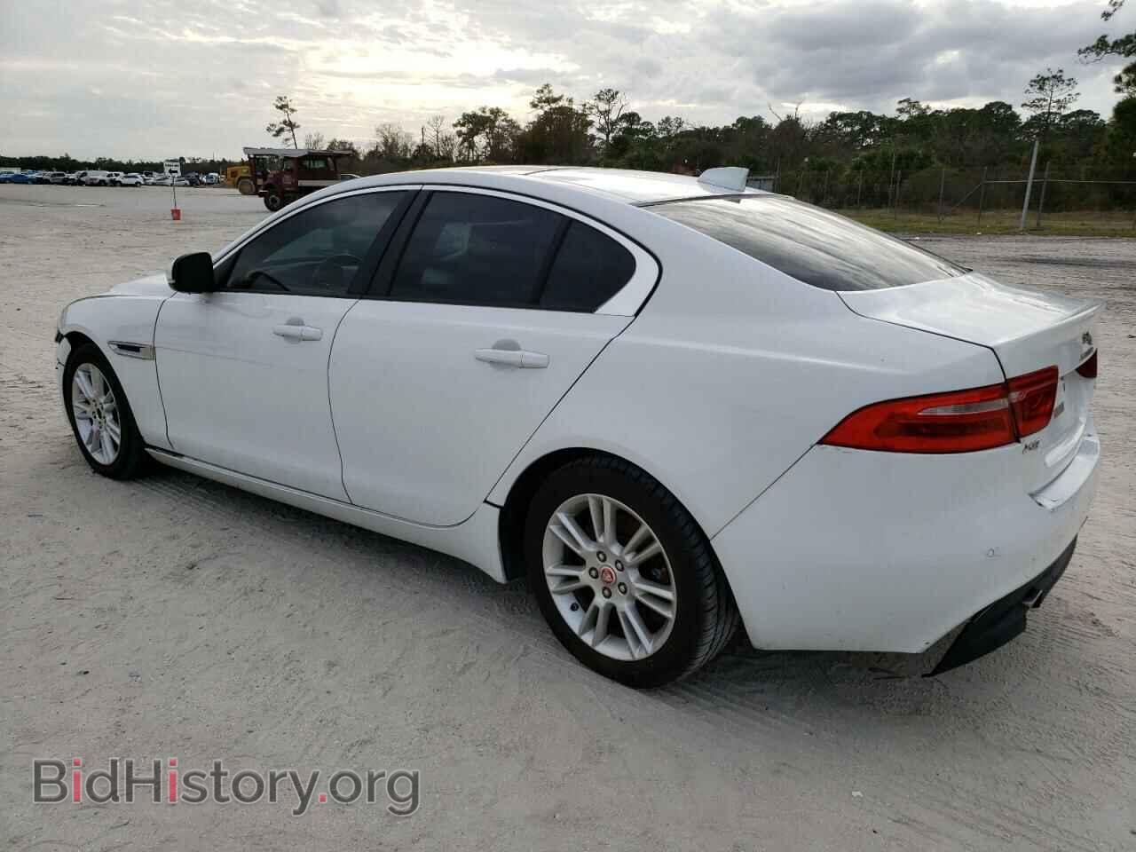 2017 JAGUAR XE - VIN: SAJAD4BGXHA965076 - Фото 2