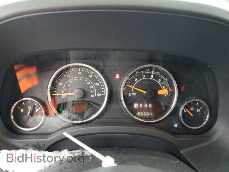2014 Jeep COMPASS (VIN 1C4NJCEB8ED703473) — photo 9 of 13