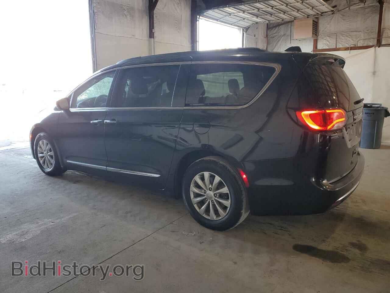 2017 CHRYSLER PACIFICA - VIN: 2C4RC1BG5HR743656 - Фото 2