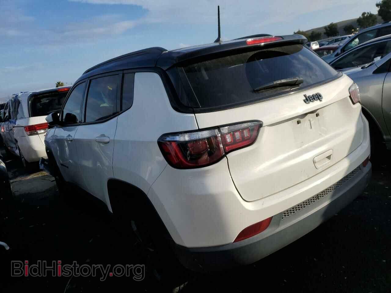 2018 JEEP COMPASS - VIN: 3C4NJCBB2JT486785 - Photo 2