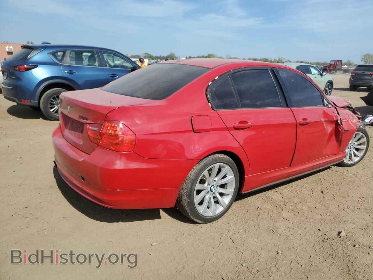 2011 BMW 3 SERIES - VIN: WBAPH7C59BE679177 - Фото 3