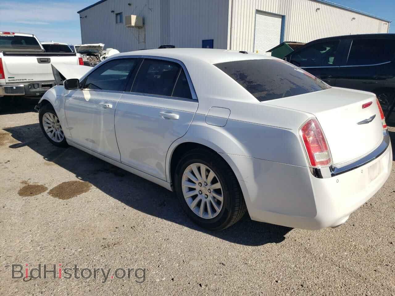2014 CHRYSLER 300 - VIN: 2C3CCAAG4EH376469 - Фото 2
