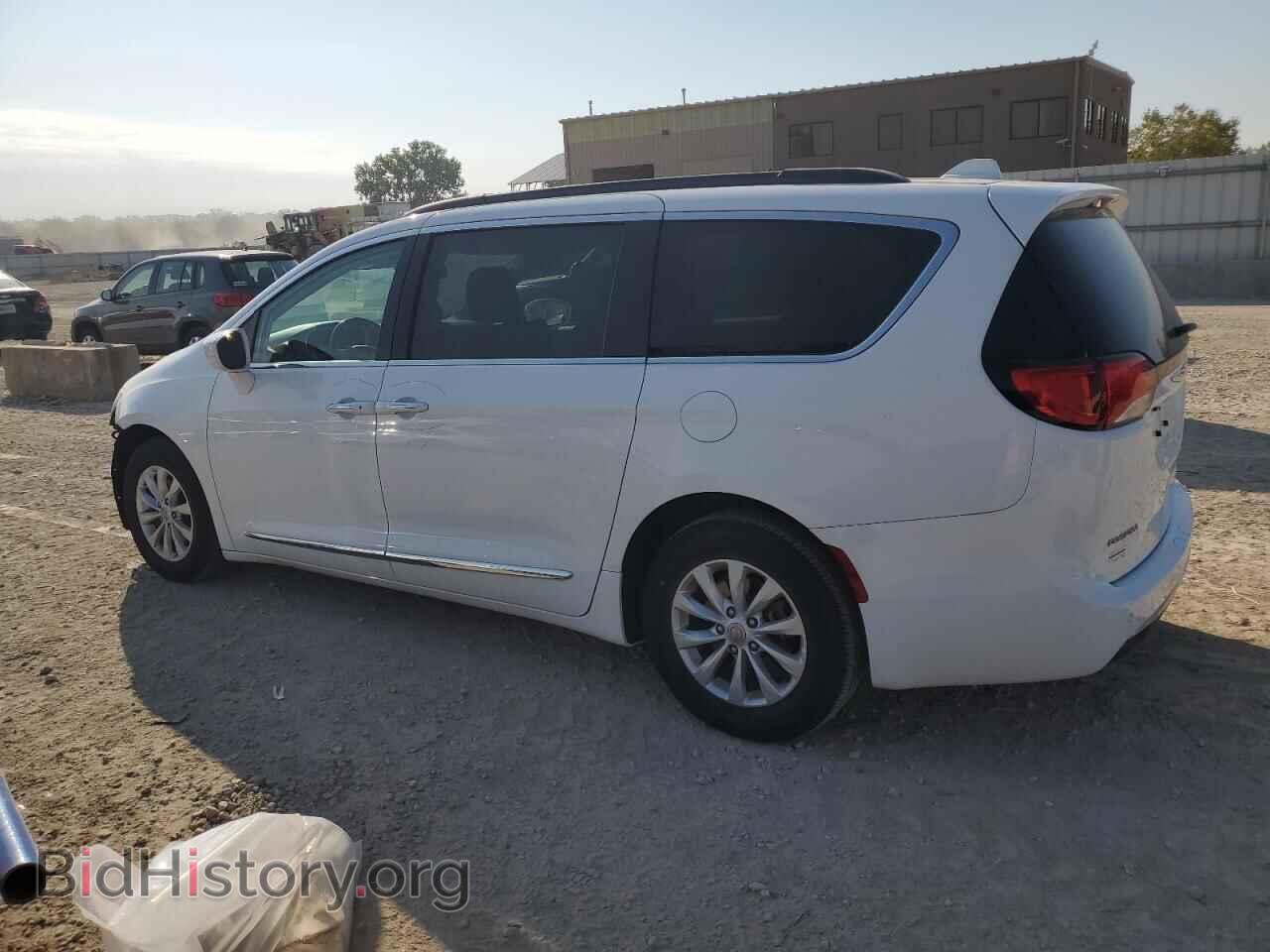 2017 CHRYSLER PACIFICA - VIN: 2C4RC1BG0HR524233 - Фото 2