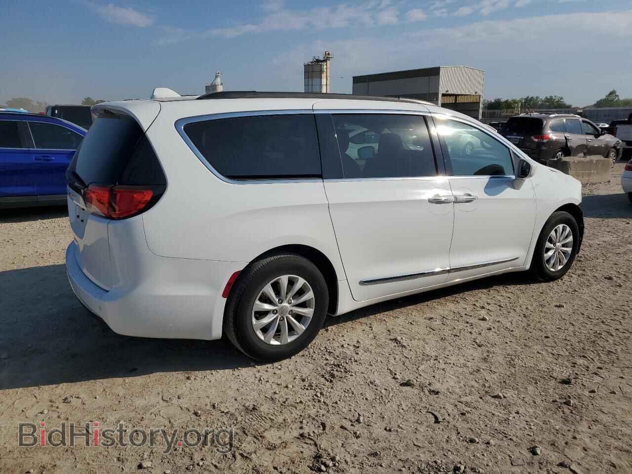 2017 CHRYSLER PACIFICA - VIN: 2C4RC1BG0HR524233 - Фото 3
