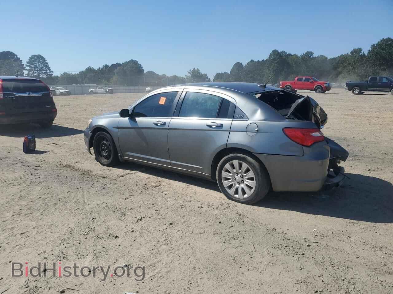 2012 CHRYSLER 200 - VIN: 1C3CCBAB5CN268506 - Фото 2