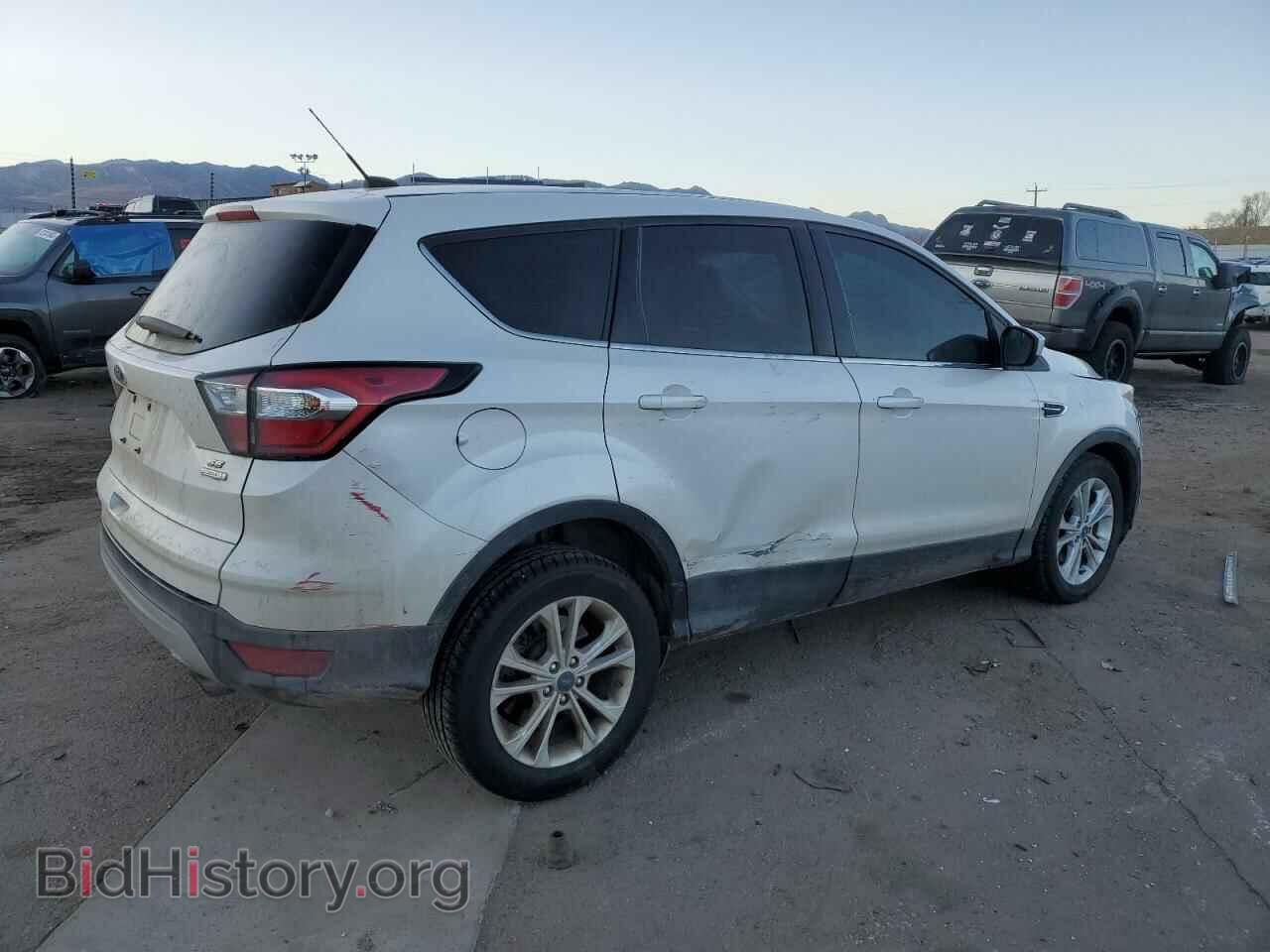 2017 FORD ESCAPE - VIN: 1FMCU0GD5HUE44890 - Фото 3