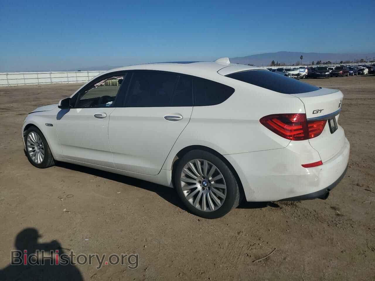 2011 BMW 5 SERIES - VIN: WBASN2C5XBC201559 - Photo 2