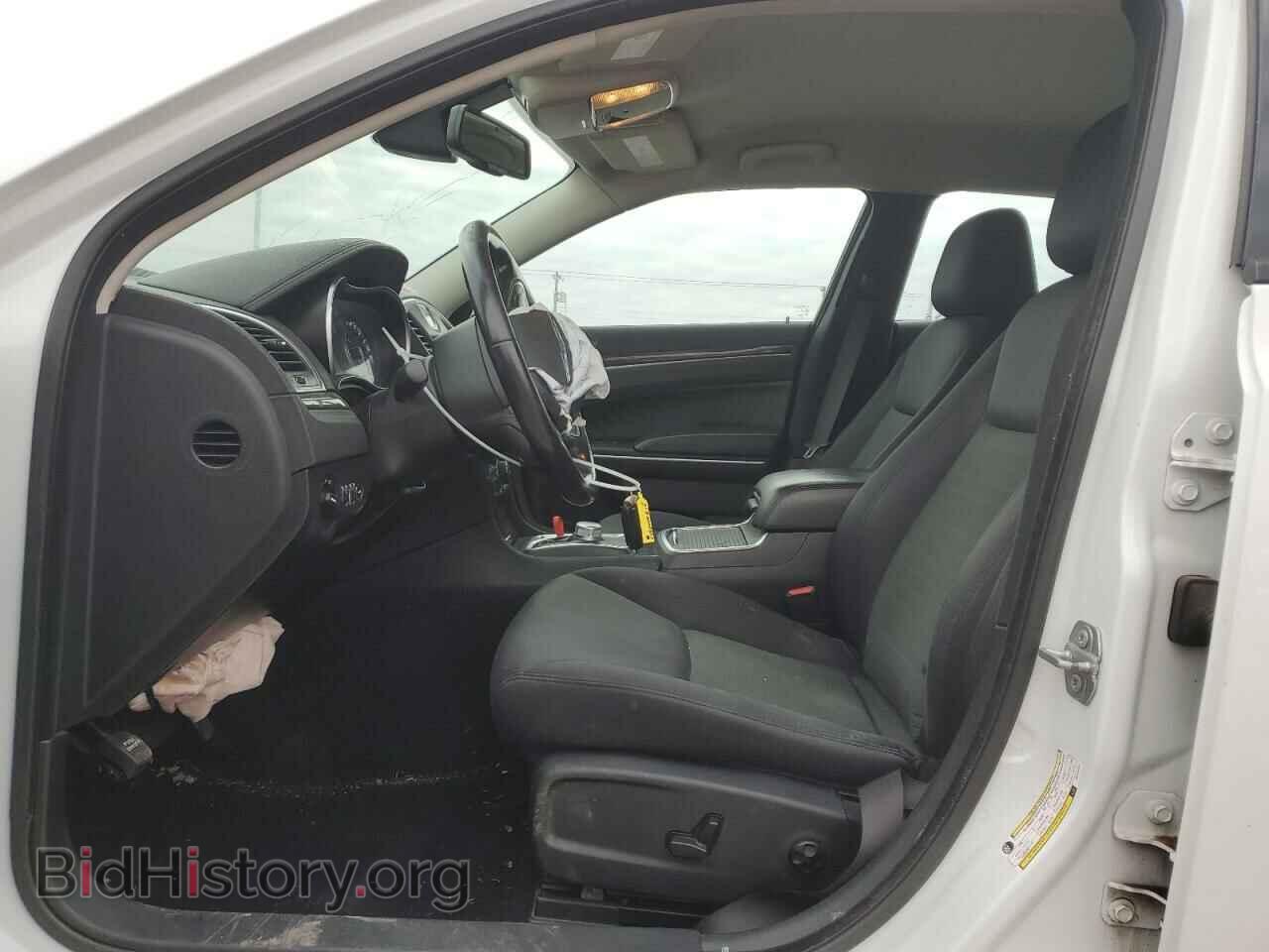 2019 CHRYSLER 300 - VIN: 2C3CCAAG7KH610244 - Фото 7