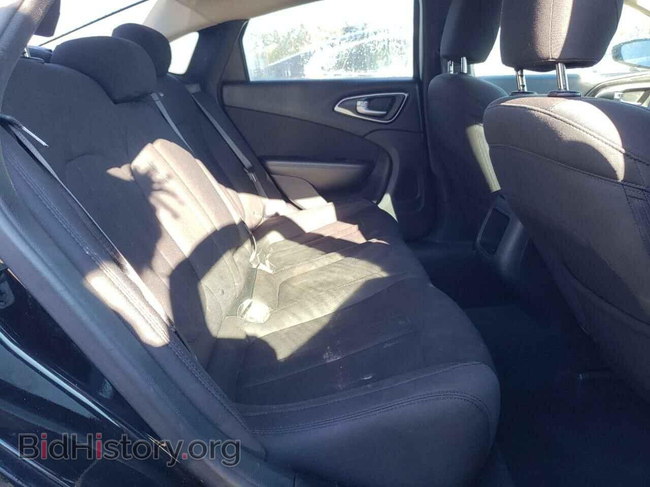2015 CHRYSLER 200 - VIN: 1C3CCCAB8FN724752 - Фото 10