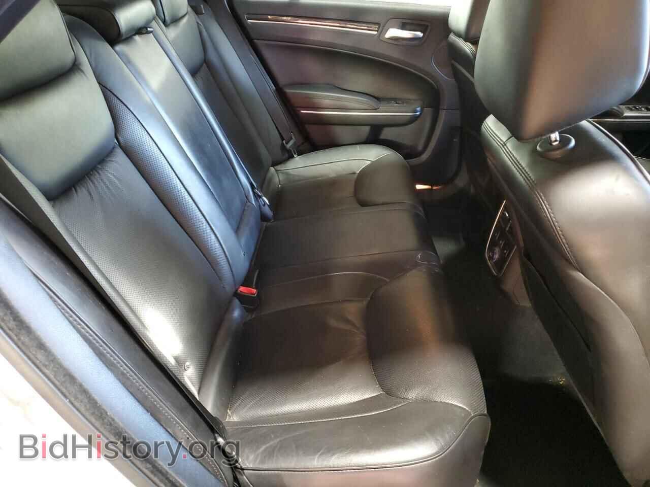 2011 CHRYSLER 300 - VIN: 2C3CA6CT3BH613932 - Фото 10