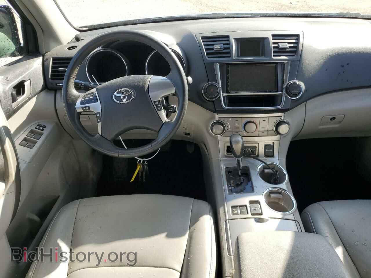 2013 TOYOTA HIGHLANDER - VIN: 5TDBK3EH8DS205829 - Фото 8