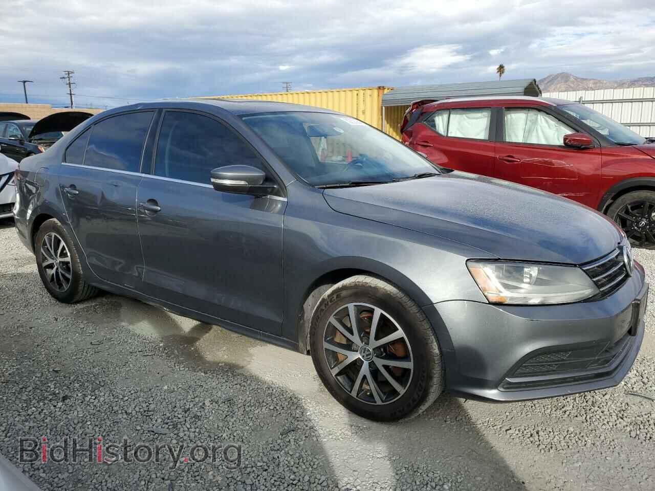 2017 VOLKSWAGEN JETTA - VIN: 3VWDB7AJ8HM203204 - Photo 4
