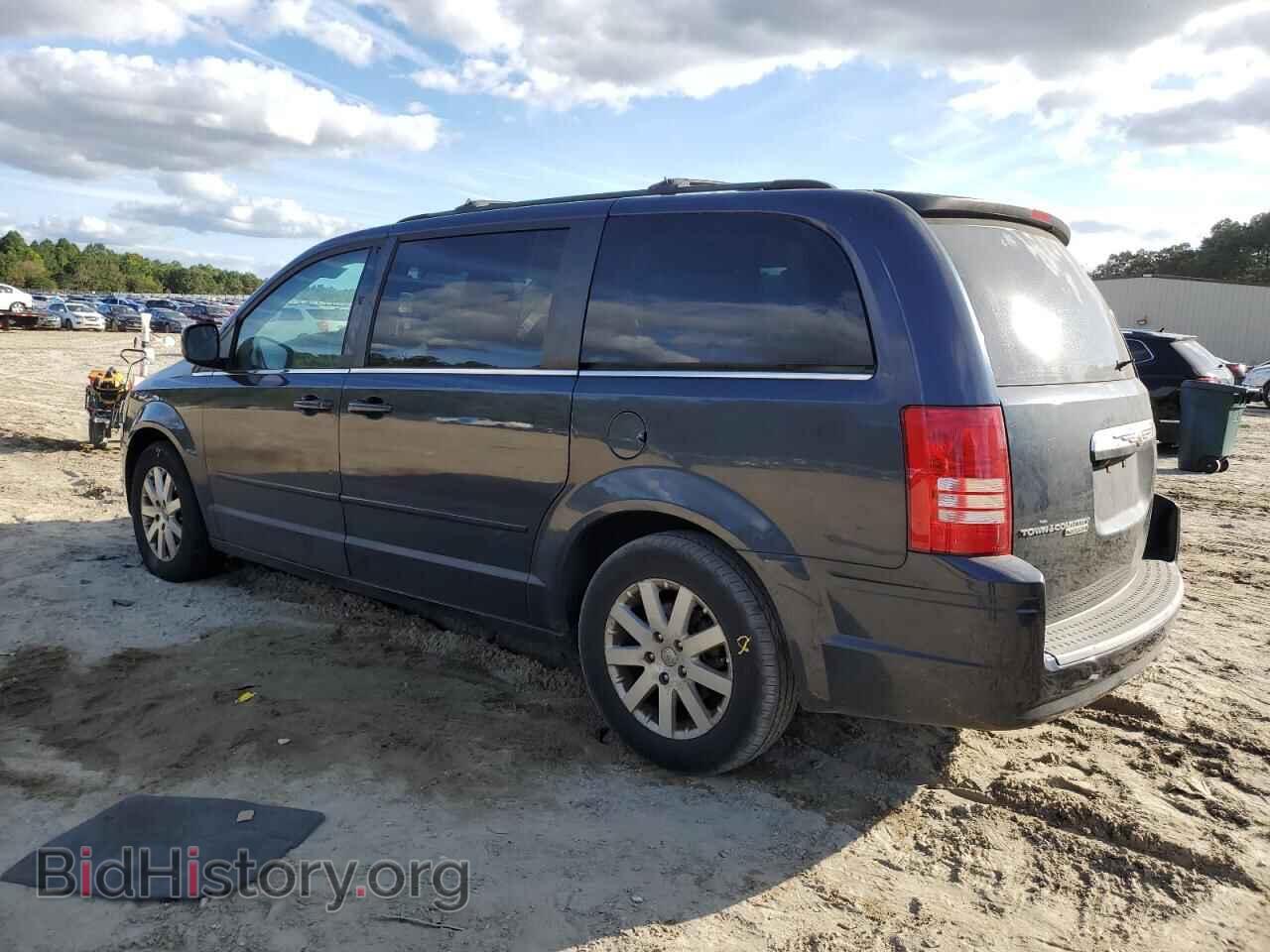 2008 CHRYSLER MINIVAN - VIN: 2A8HR54P58R124837 - Фото 2