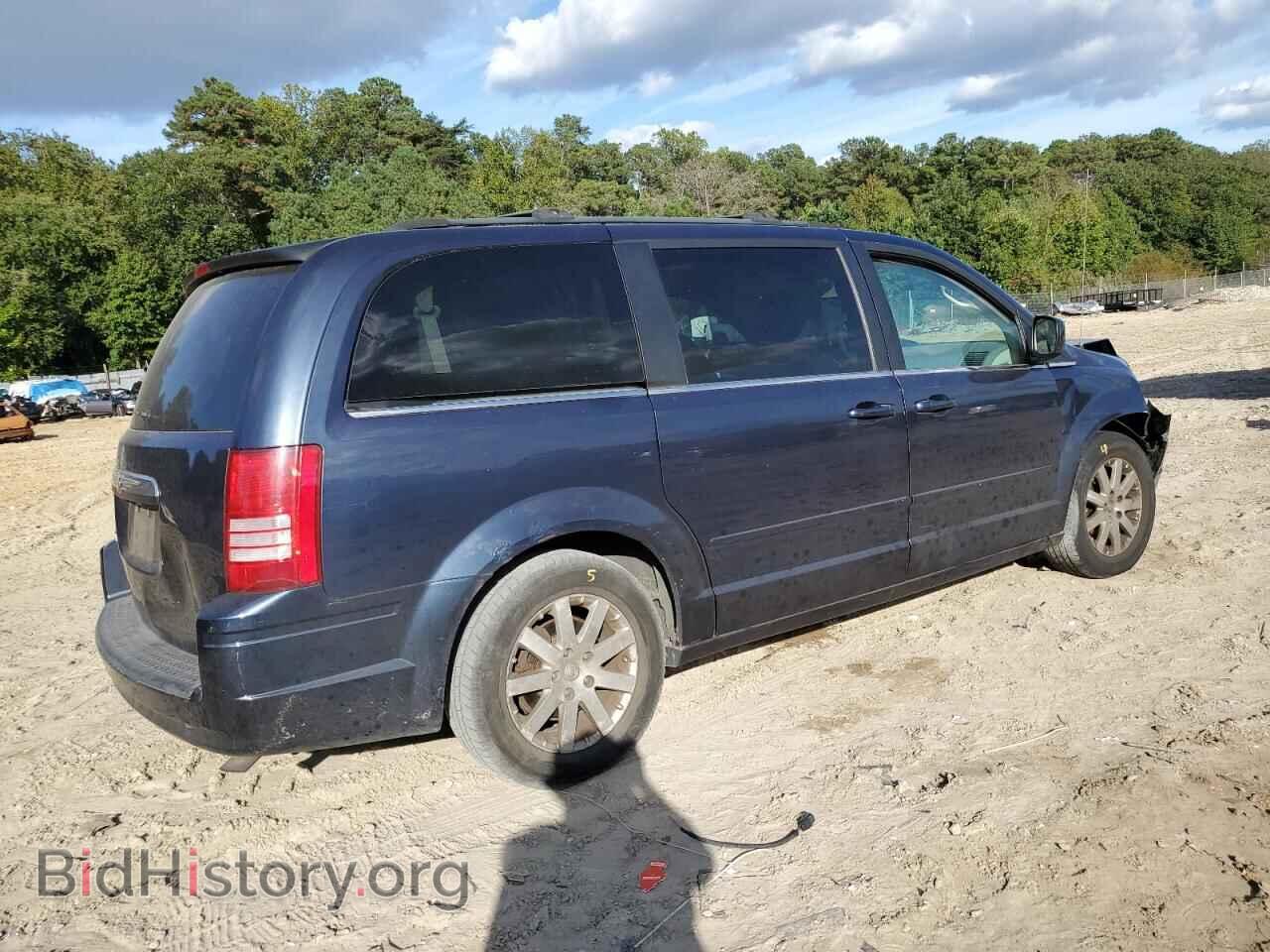 2008 CHRYSLER MINIVAN - VIN: 2A8HR54P58R124837 - Фото 3