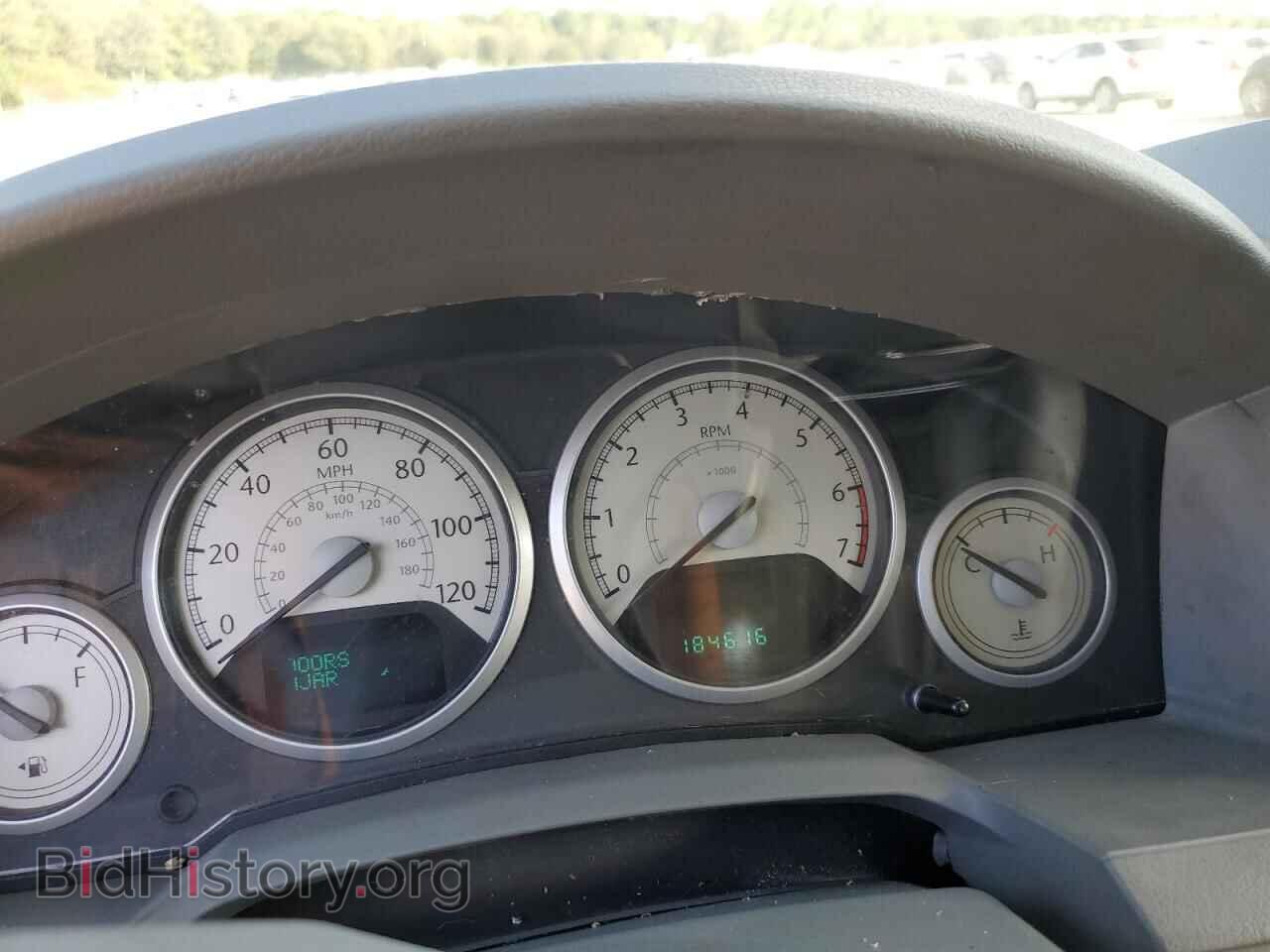 2008 CHRYSLER MINIVAN - VIN: 2A8HR54P58R124837 - Фото 9