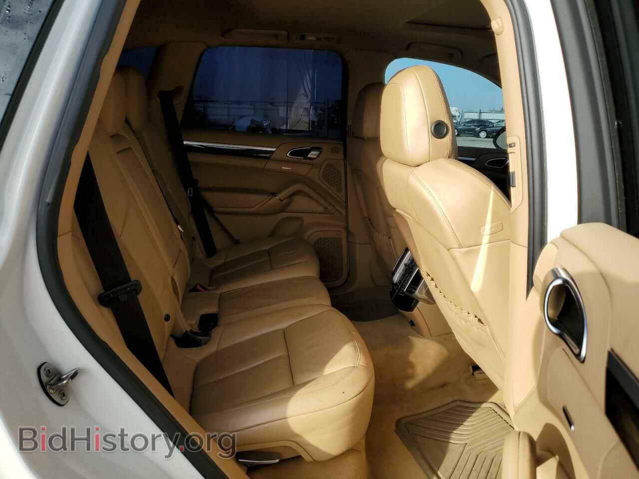 2011 PORSCHE CAYENNE - VIN: WP1AB2A26BLA52601 - Фото 11